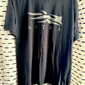 Men’s Sitka XL tee